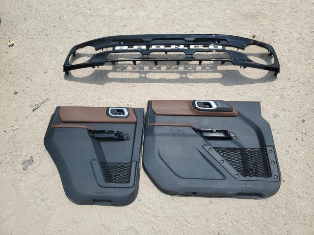 2022 Ford Bronco Base VIN: 1FMDE5BH9NLB72290 Lot: 53171214