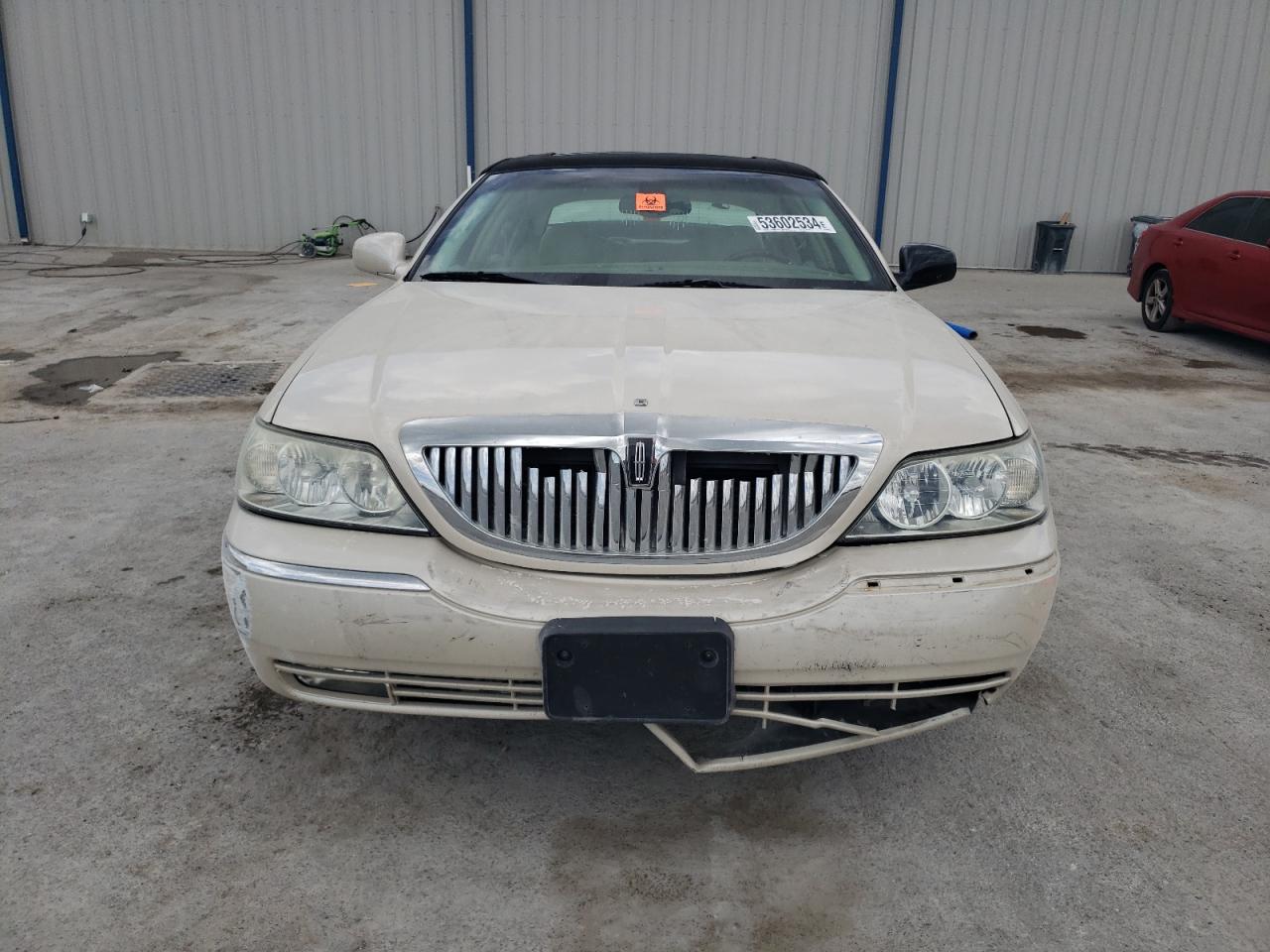 1LNHM83W43Y601421 2003 Lincoln Town Car Cartier