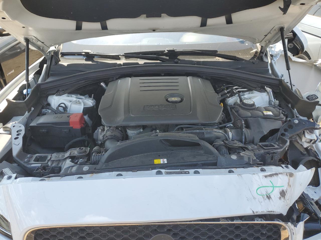 SADCJ2FN2JA237193 2018 Jaguar F-Pace Premium