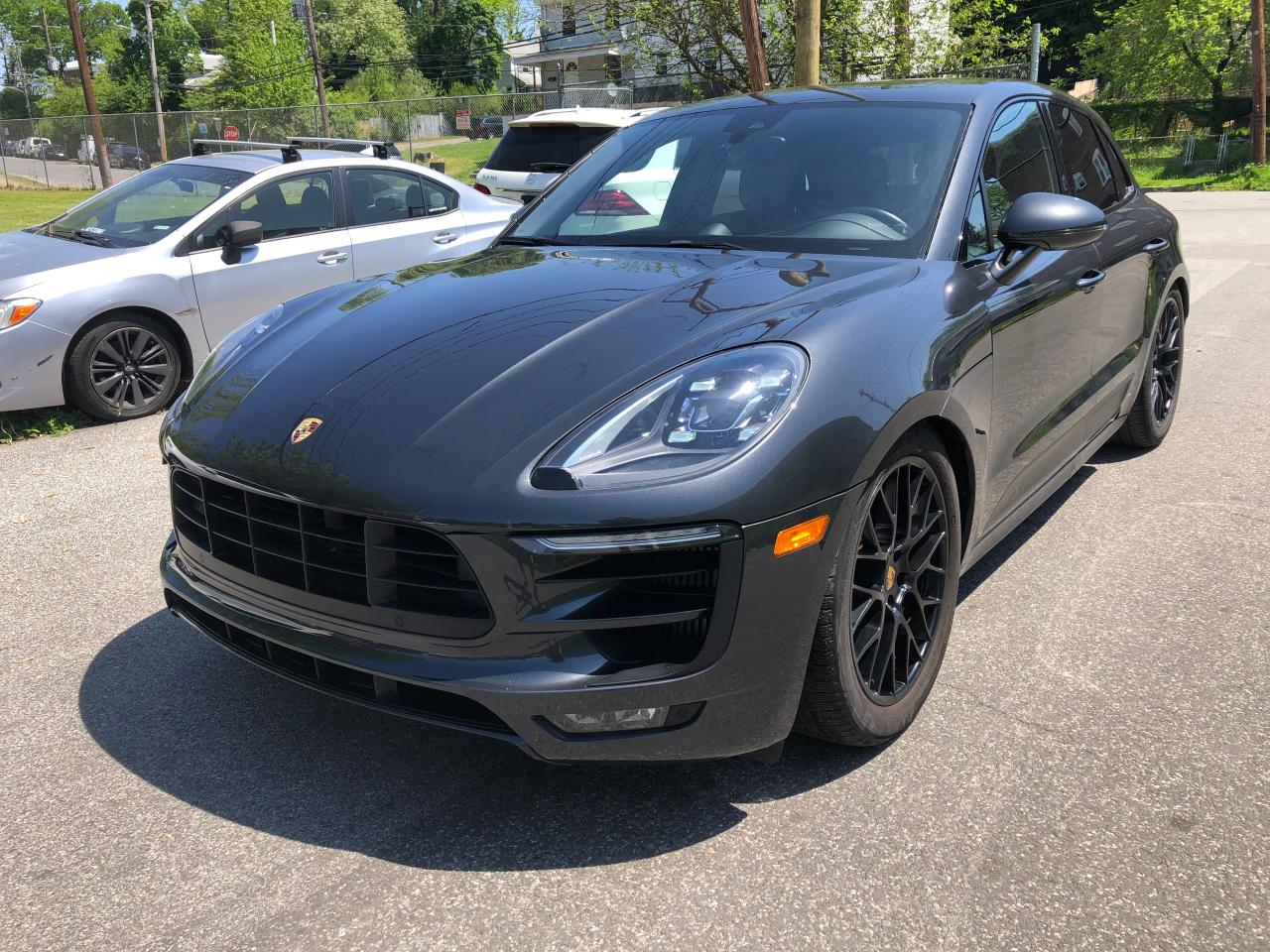 WP1AG2A59JLB60785 2018 Porsche Macan Gts