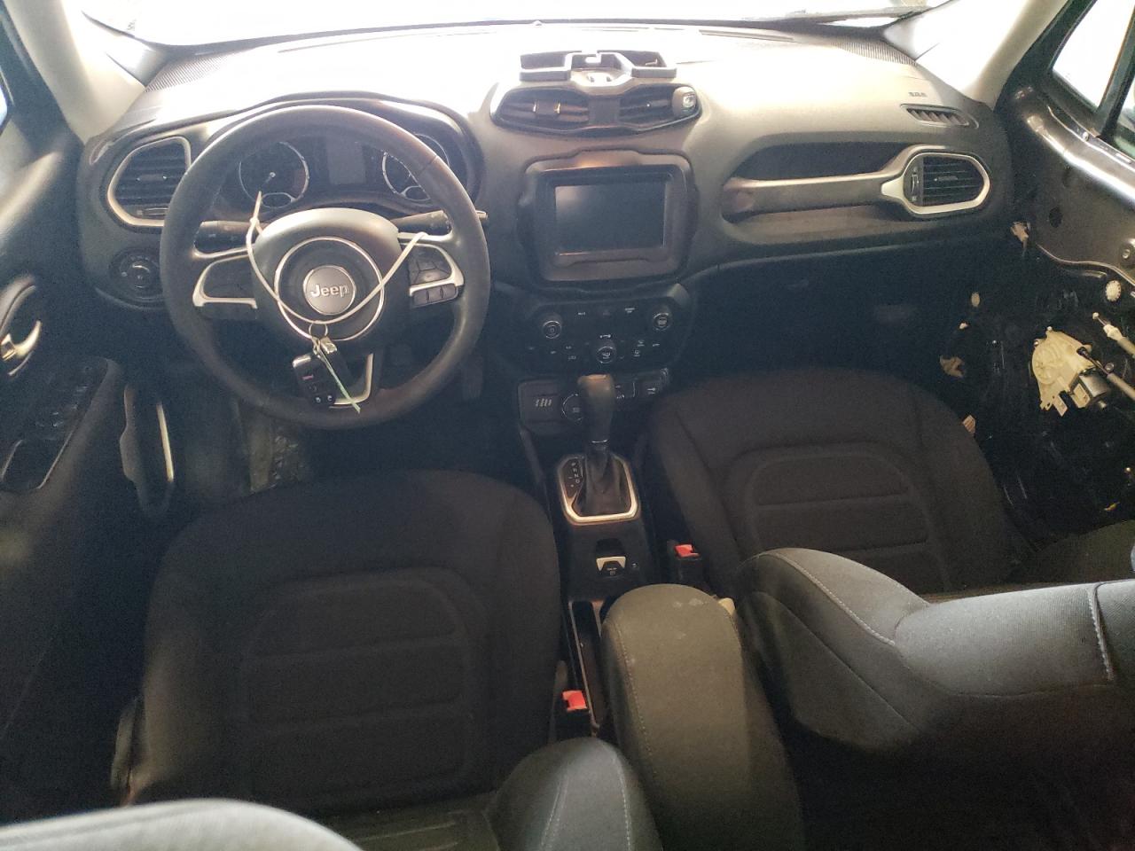 ZACNJBBB4KPK47240 2019 Jeep Renegade Latitude