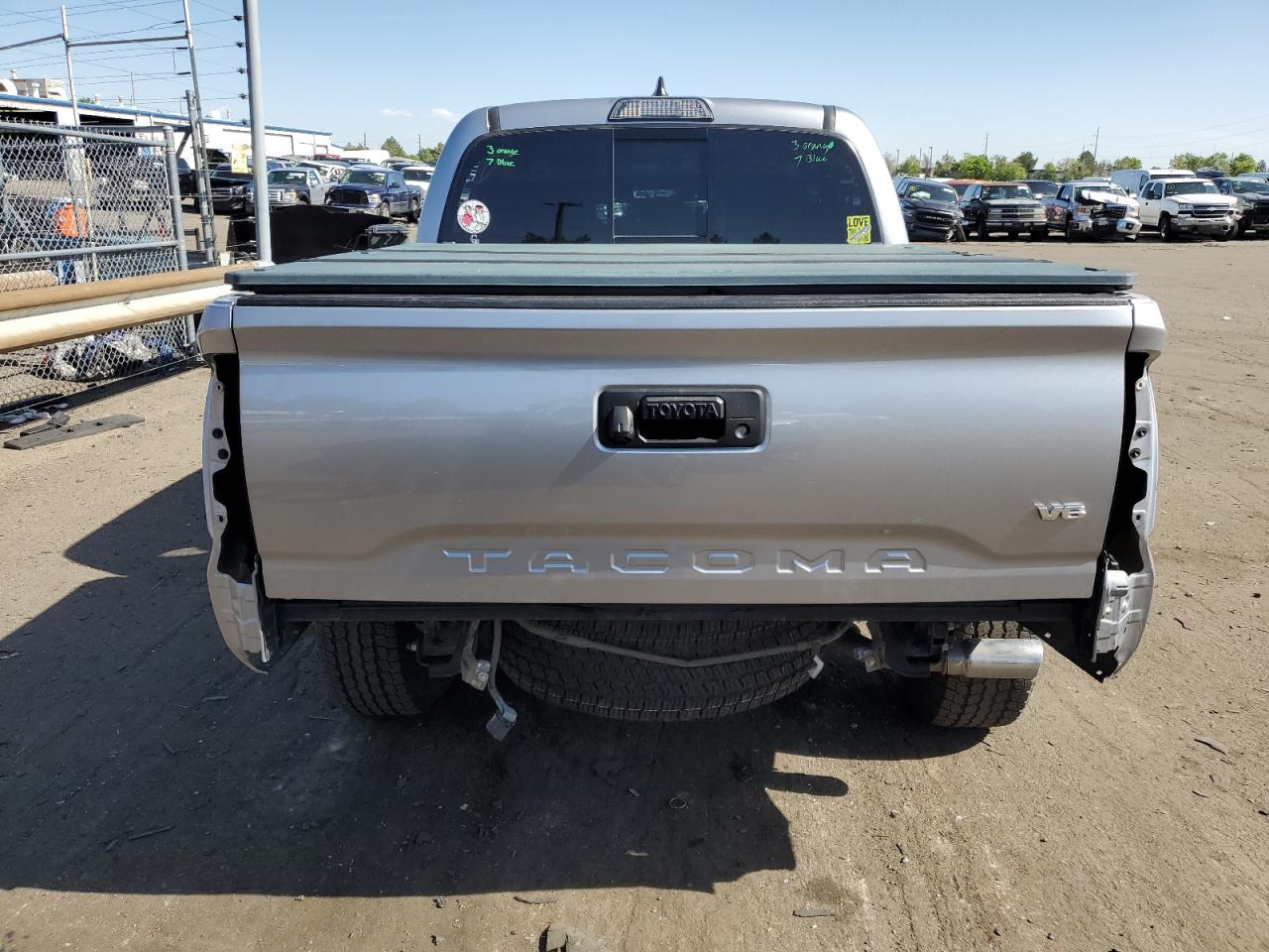 2018 Toyota Tacoma Double Cab vin: 5TFCZ5AN5JX123506