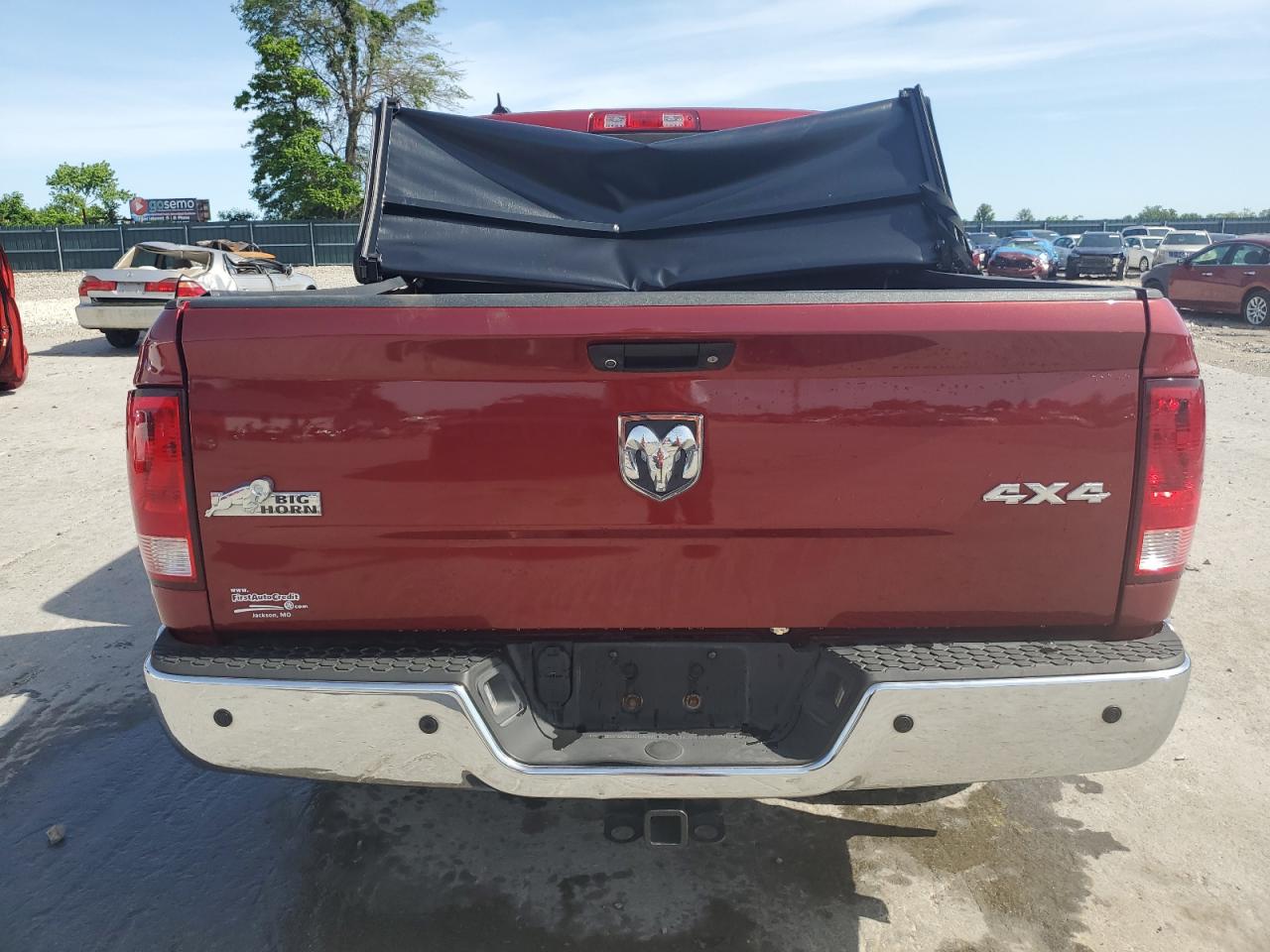 1C6RR7LG4ES133555 2014 Ram 1500 Slt