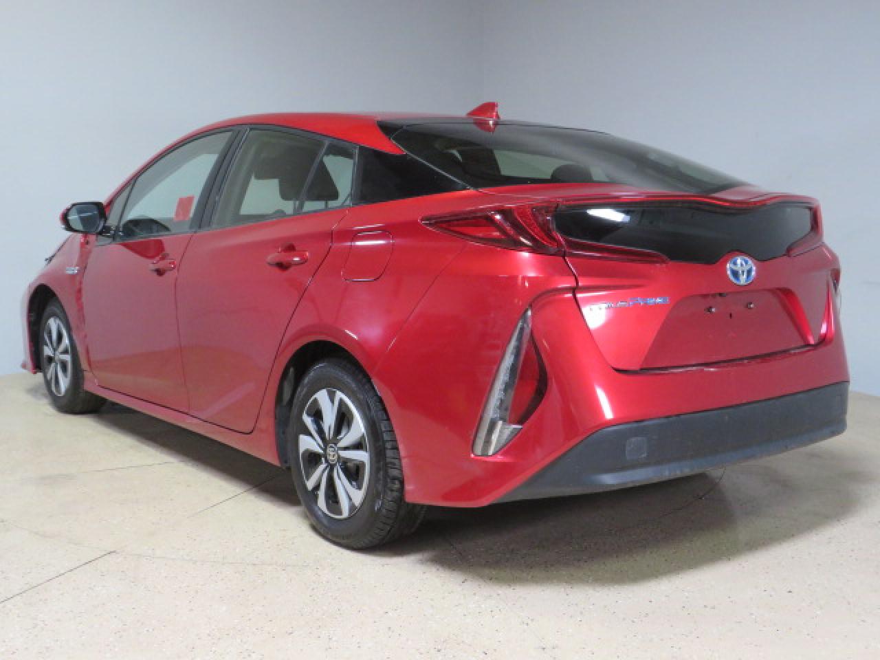 2019 Toyota Prius Prime vin: JTDKARFP1K3111849