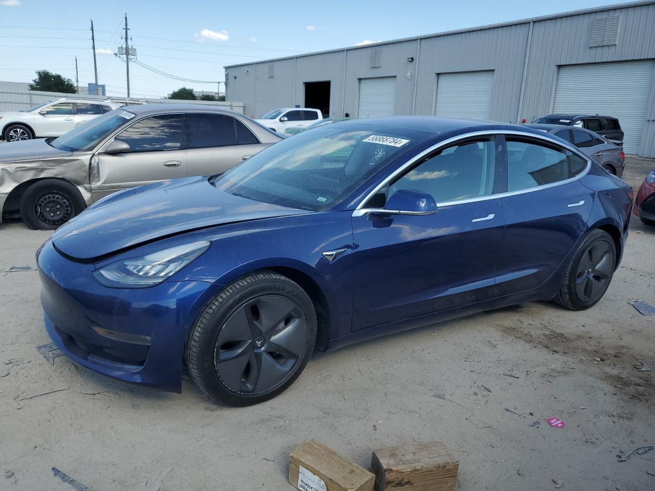 5YJ3E1EB0JF094527 2018 Tesla Model 3