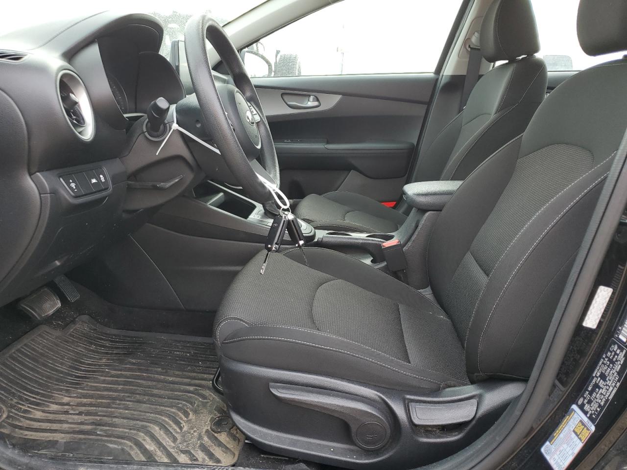 3KPF24ADXME361147 2021 Kia Forte Fe