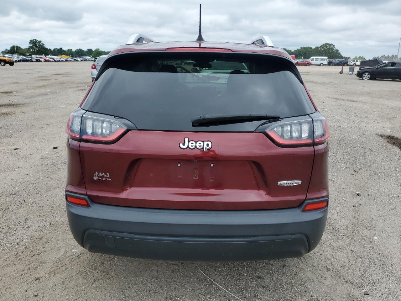 1C4PJLCB5KD263087 2019 Jeep Cherokee Latitude