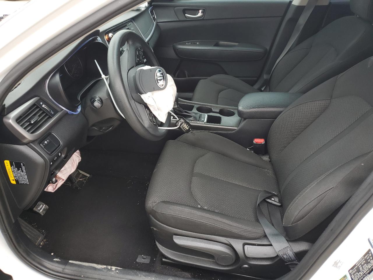 5XXGT4L3XHG121650 2017 Kia Optima Lx