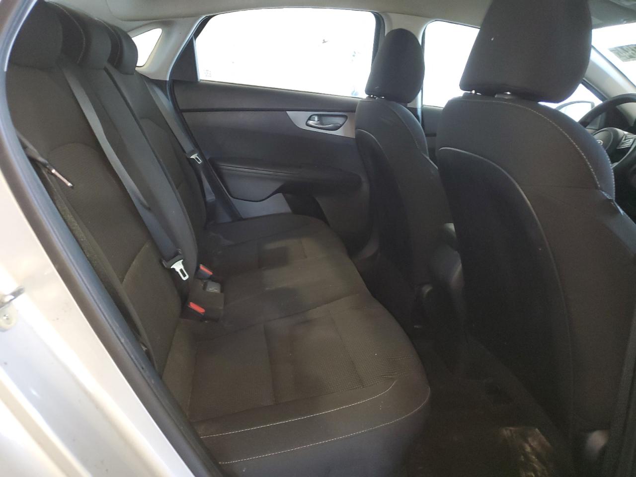 3KPF24AD1KE132062 2019 Kia Forte Fe