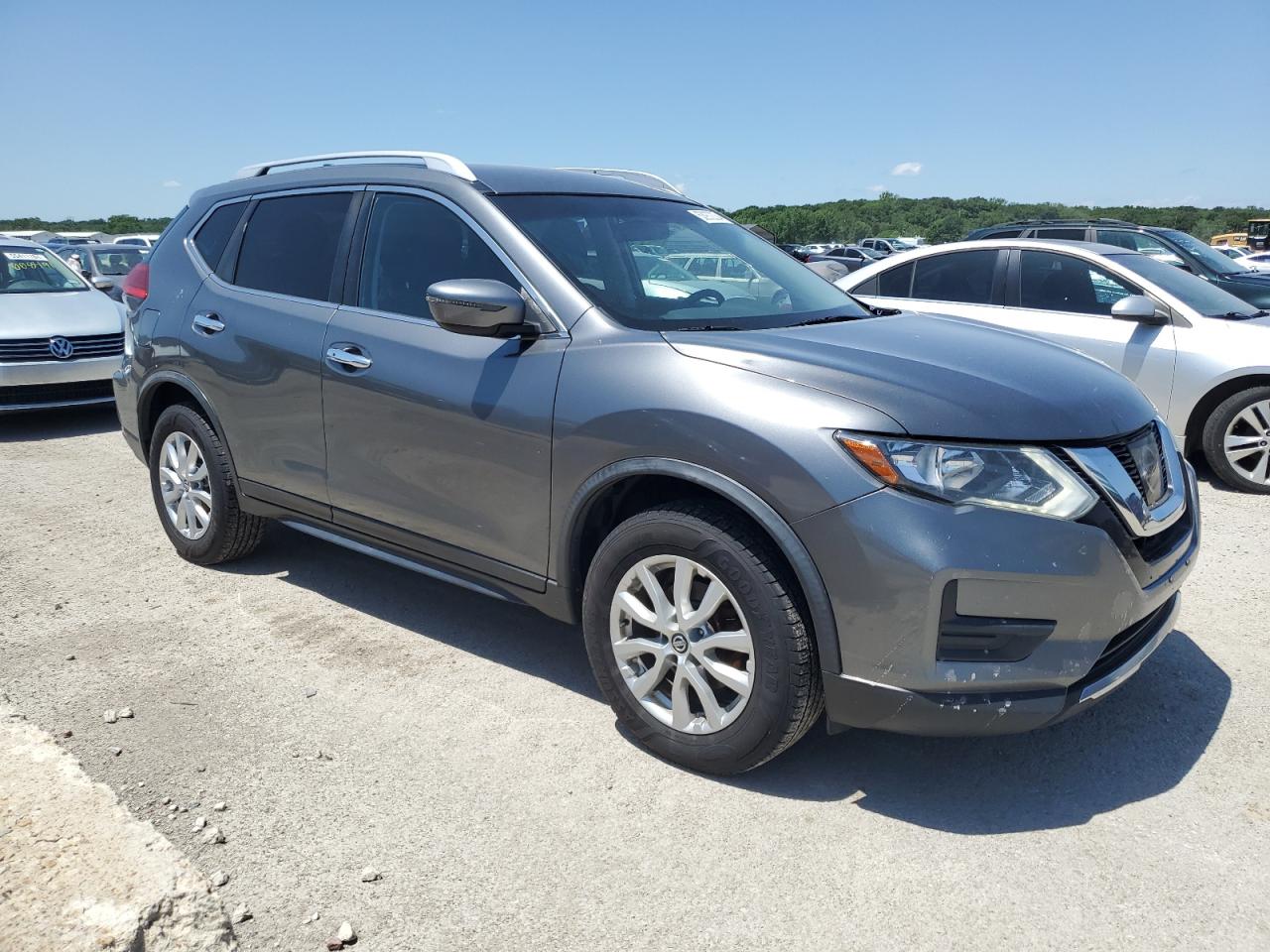 2017 Nissan Rogue S vin: JN8AT2MV1HW273460