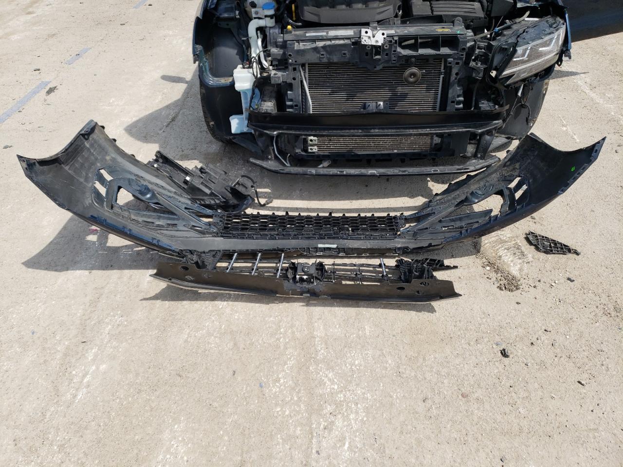 1VWMA7A32LC024333 2020 Volkswagen Passat R-Line