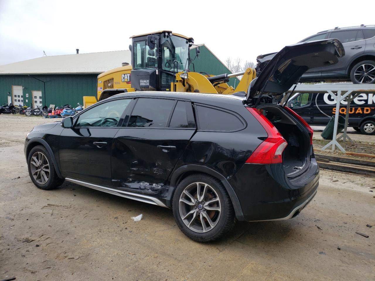 YV440MWK5J2054950 2018 Volvo V60 Cross Country Premier