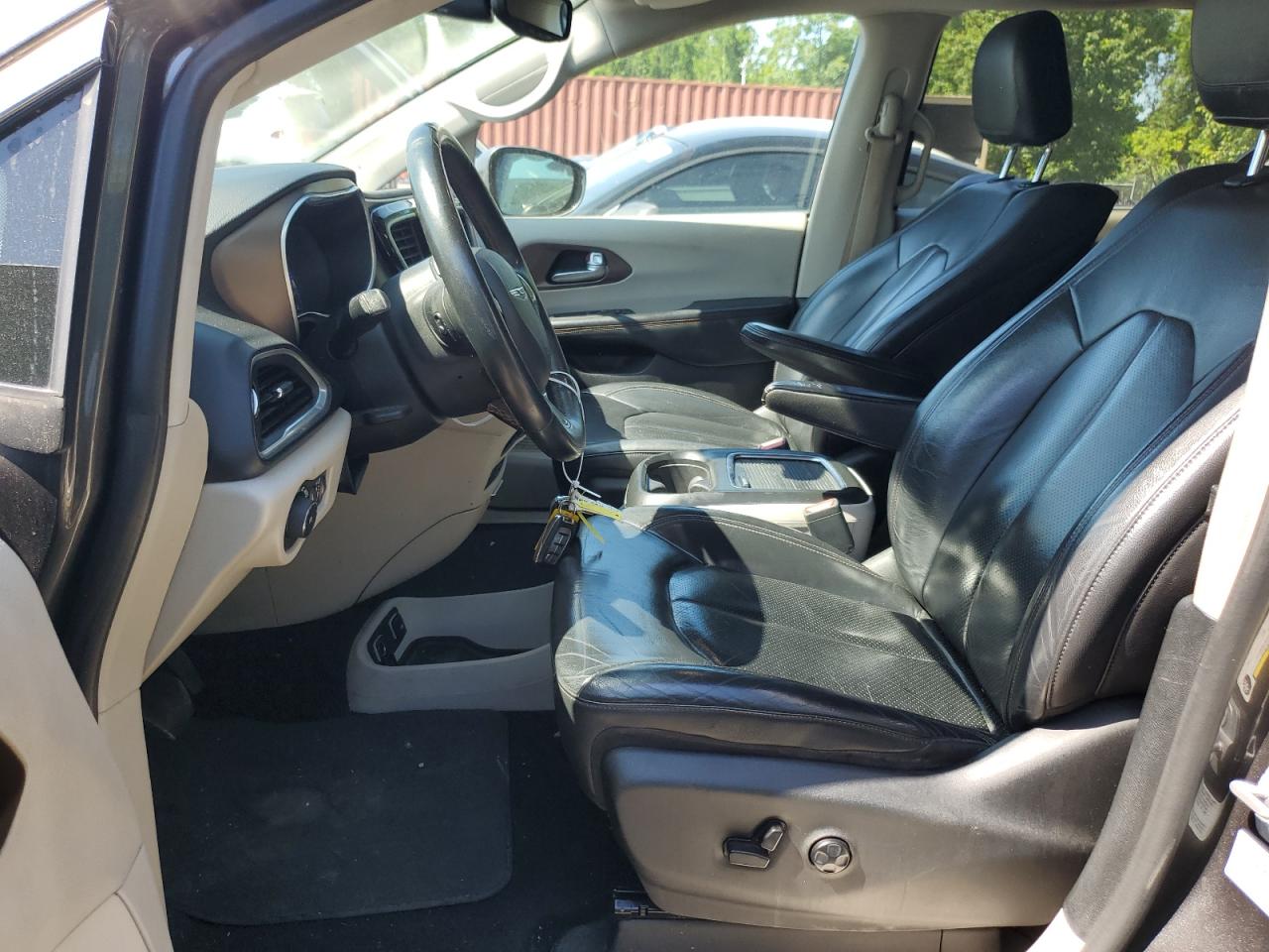 2C4RC1EG2HR514167 2017 Chrysler Pacifica Touring L Plus