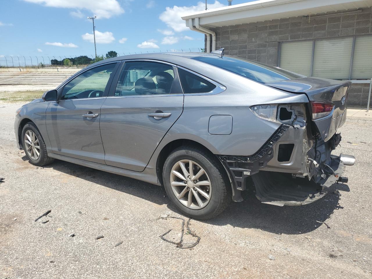 5NPE24AF2KH779868 2019 Hyundai Sonata Se