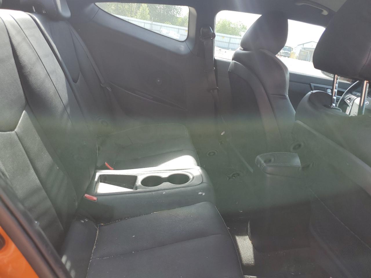 KMHTC6AE7GU303129 2016 Hyundai Veloster Turbo