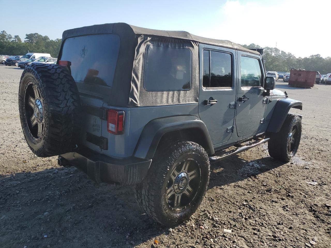 2015 Jeep Wrangler Unlimited Sport vin: 1C4BJWDG5FL564010