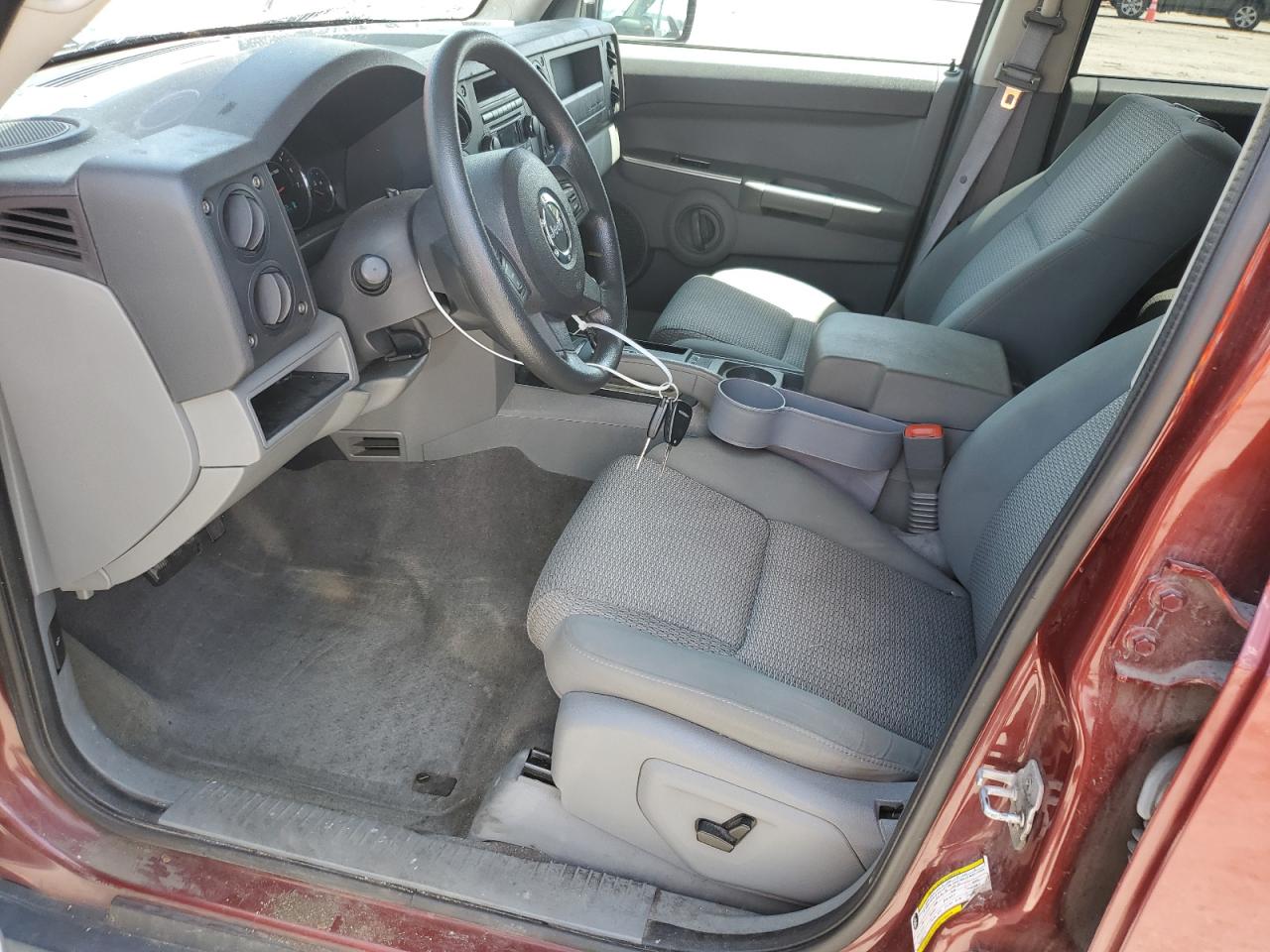 1J8HG48KX7C686187 2007 Jeep Commander