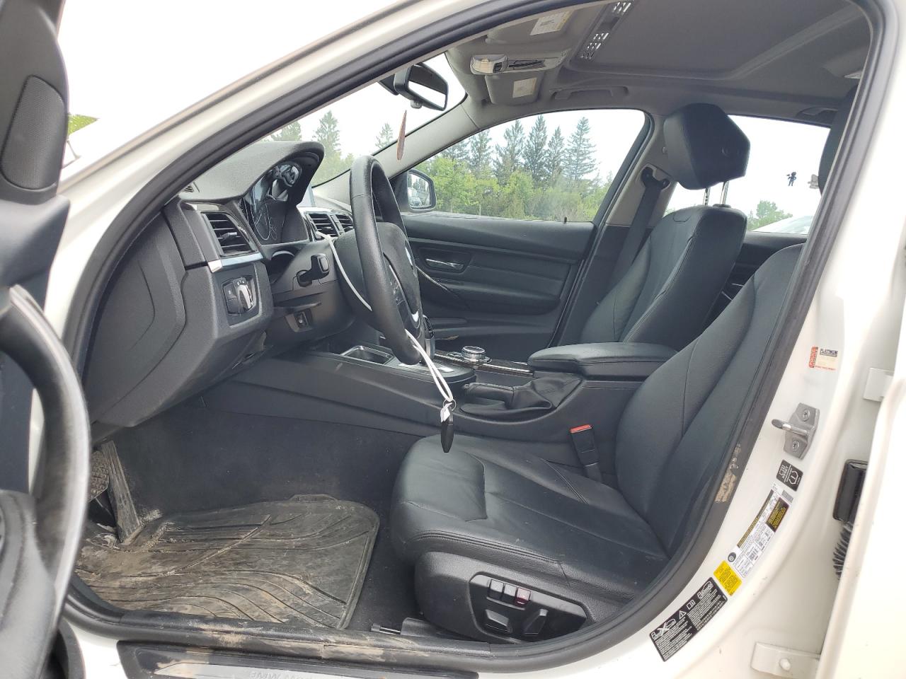 WBA3B3C5XEJ981906 2014 BMW 328 Xi