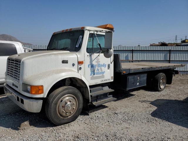 1996 International 4000 4700 VIN: 1HTSCABM0TH242107 Lot: 55900984