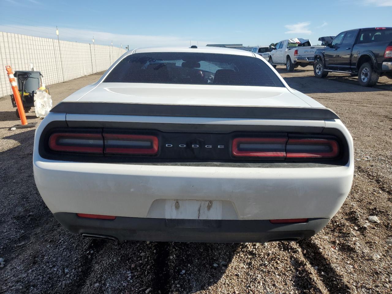 2016 Dodge Challenger Sxt vin: 2C3CDZAG5GH337145