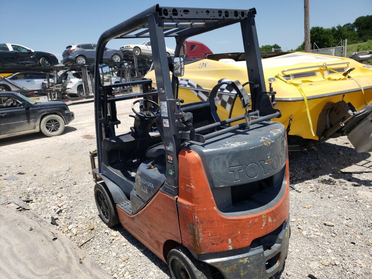 66733 2015 Toyota Forklift