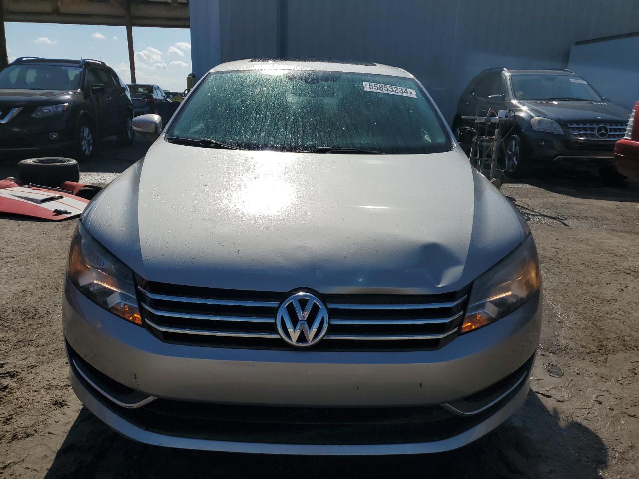 1VWBH7A35DC140517 2013 Volkswagen Passat Se