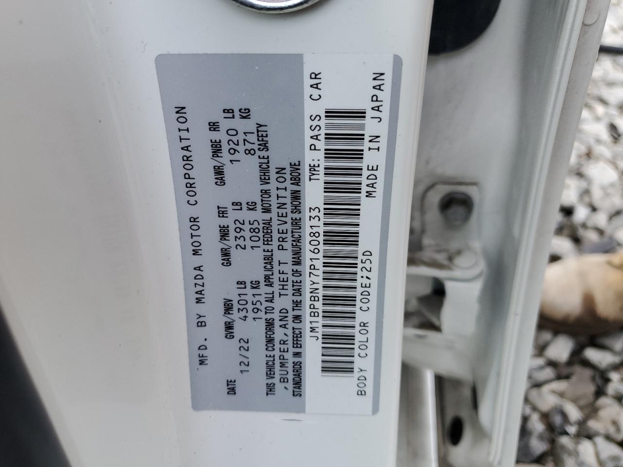 JM1BPBNY7P1608133 2023 Mazda 3 Premium Plus