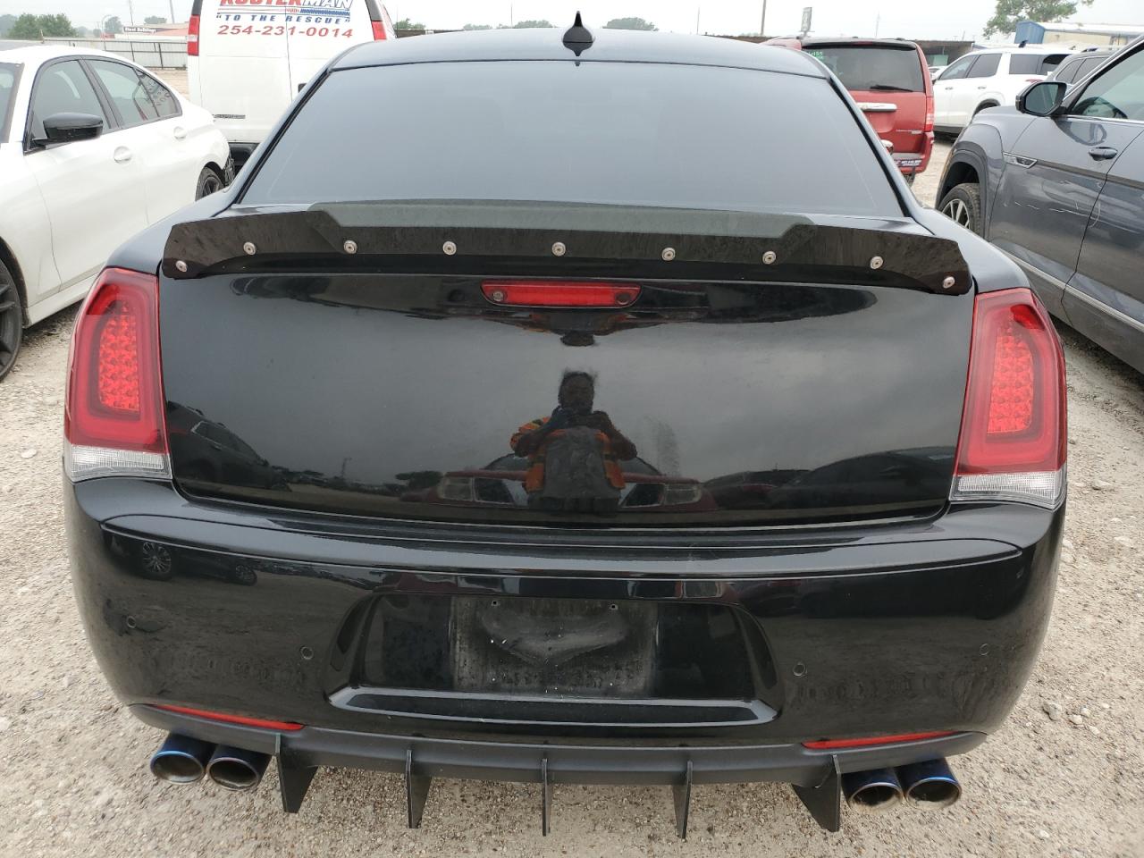 2C3CCABTXKH704517 2019 Chrysler 300 S