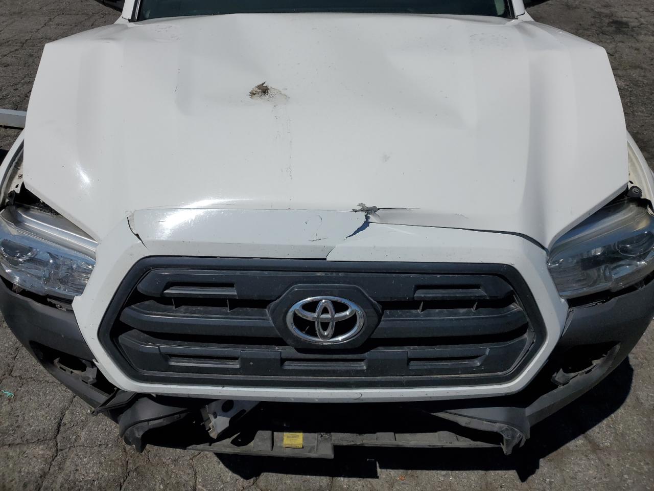 5TFRX5GN5HX086927 2017 Toyota Tacoma Access Cab