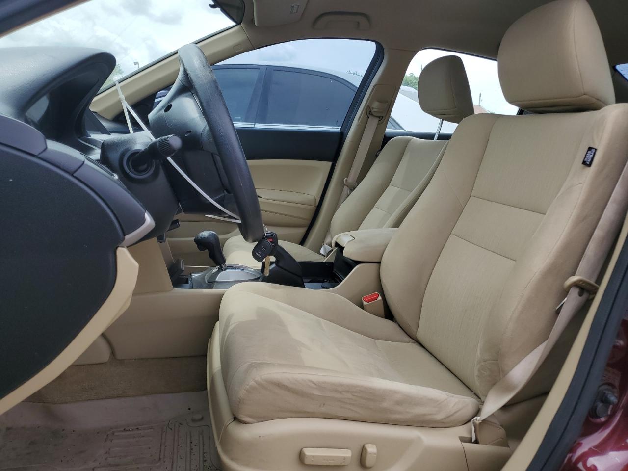 1HGCP2F43BA111297 2011 Honda Accord Lxp