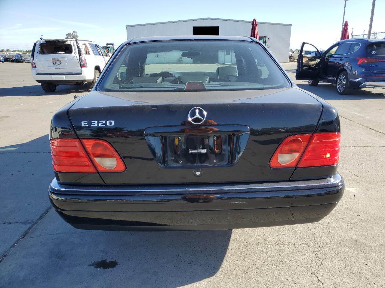 WDBJF55F5TJ012901 1996 Mercedes-Benz E 320