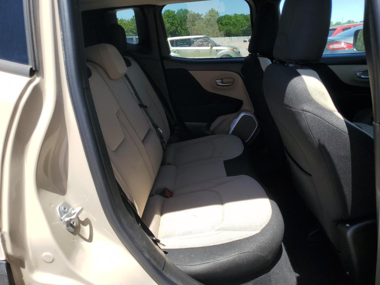 ZACCJABT5FPC35388 2015 Jeep Renegade Latitude