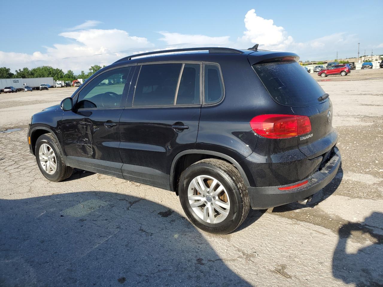 WVGAV7AX6HW510254 2017 Volkswagen Tiguan S