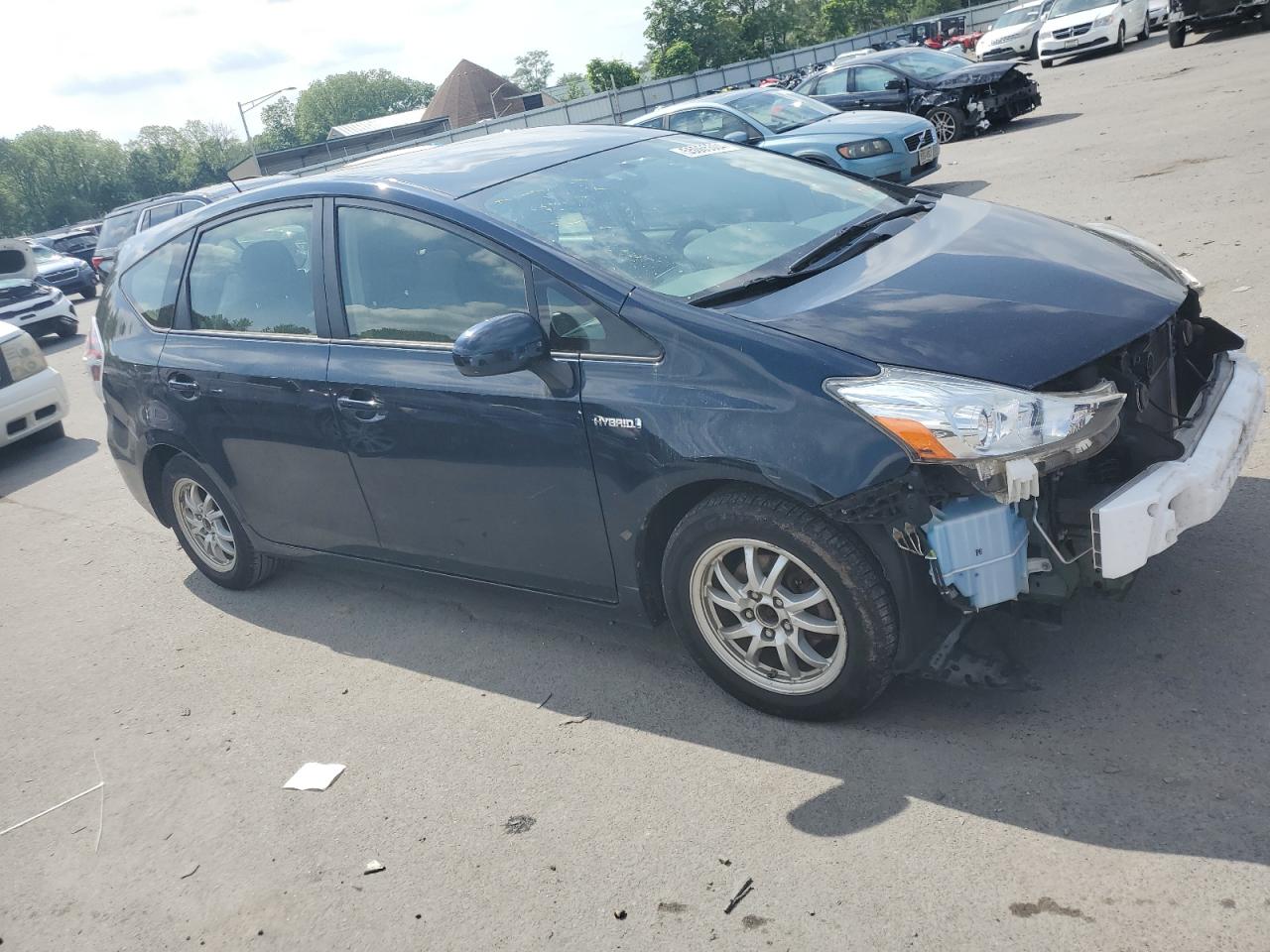 JTDZN3EU5HJ065244 2017 Toyota Prius V