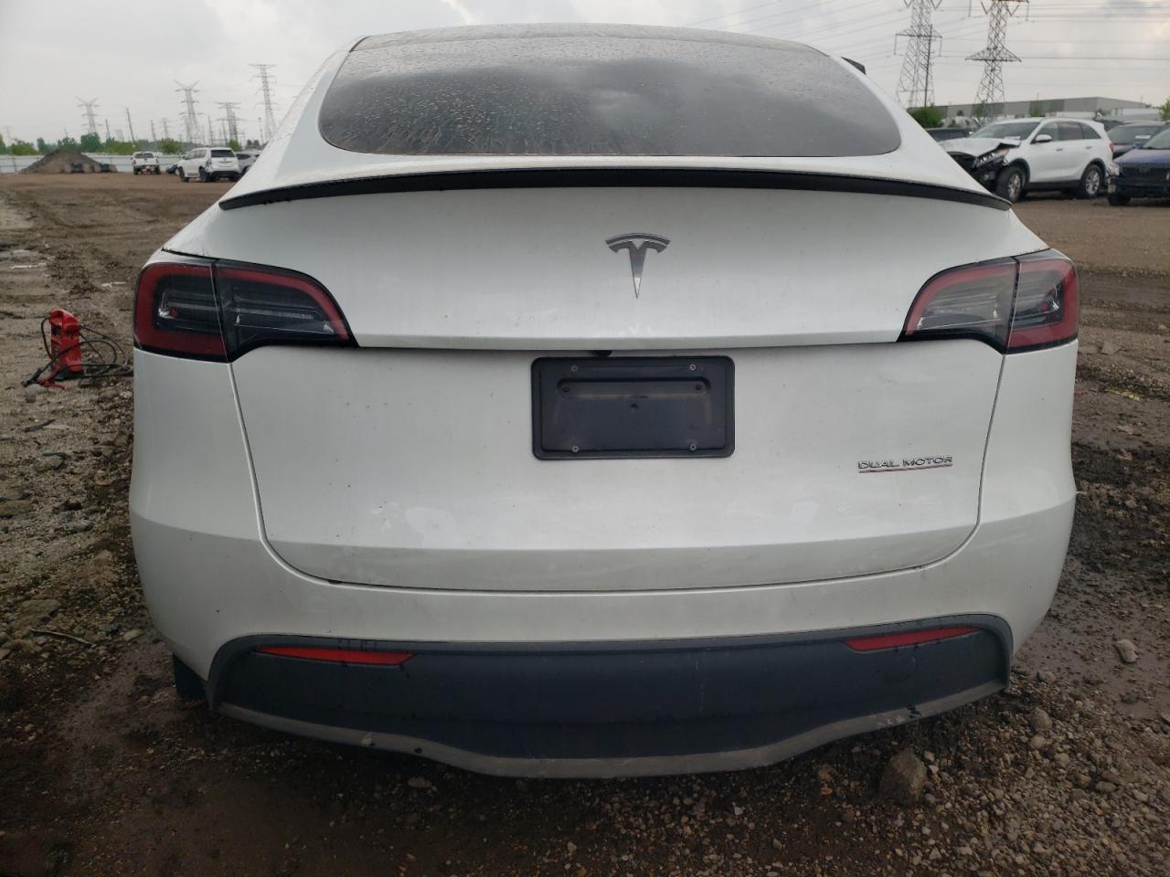 7SAYGDEF9PF702335 2023 Tesla Model Y