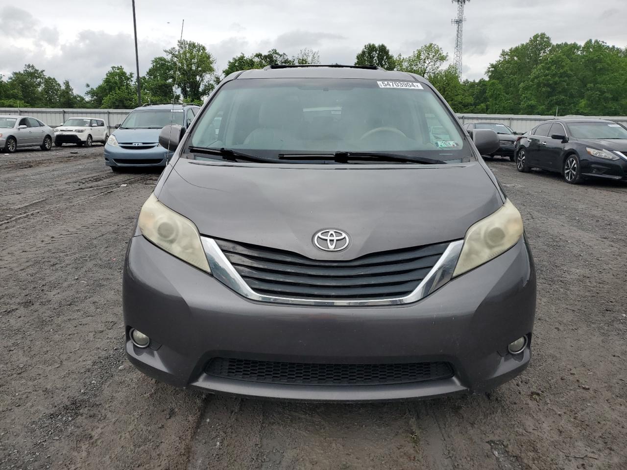 5TDYK3DC4BS091163 2011 Toyota Sienna Xle