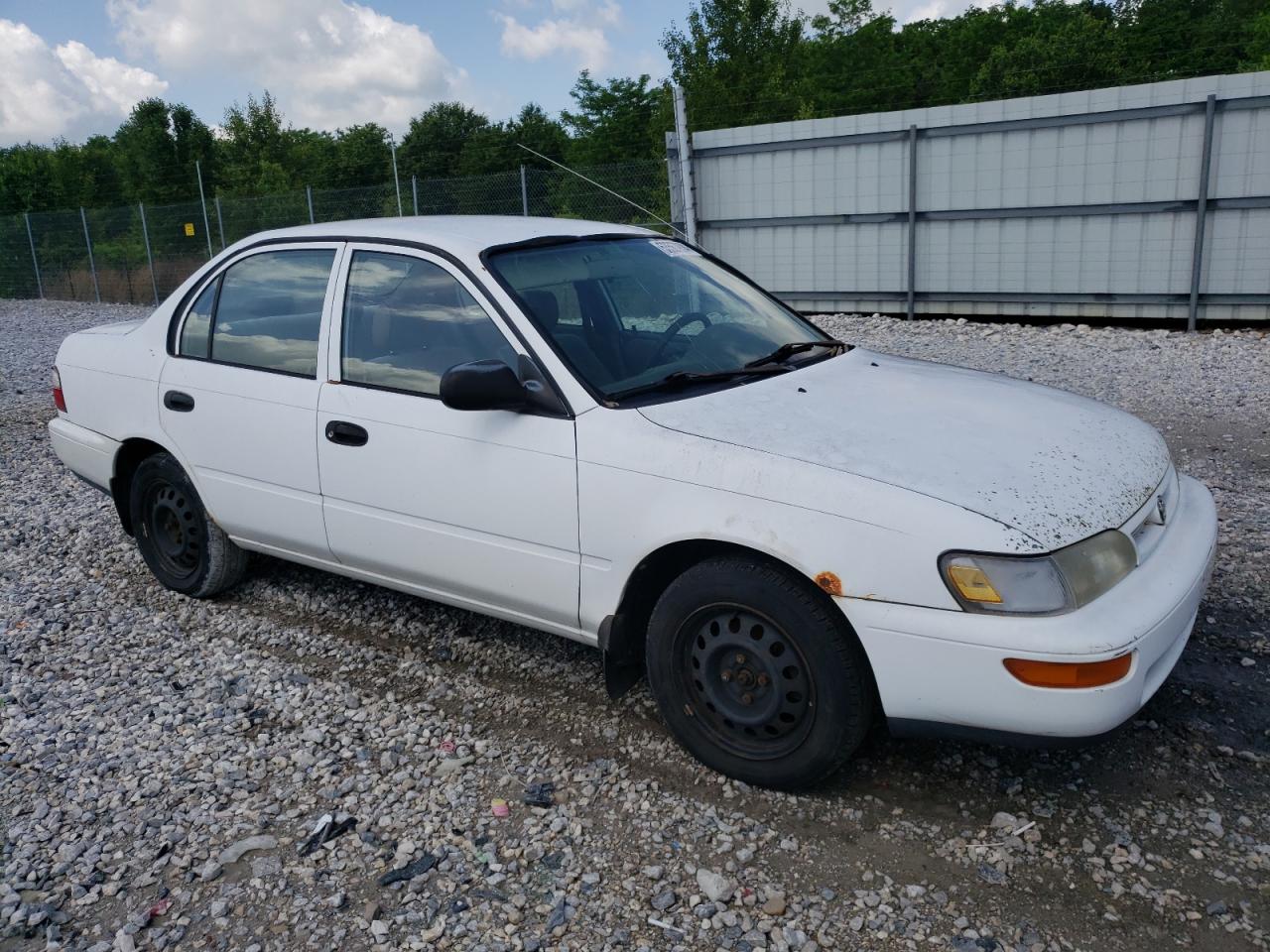 2T1BA02E4VC227008 1997 Toyota Corolla Base