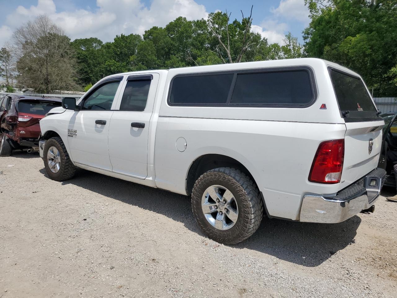 2019 Ram 1500 Classic Tradesman vin: 1C6RR6FG2KS526374