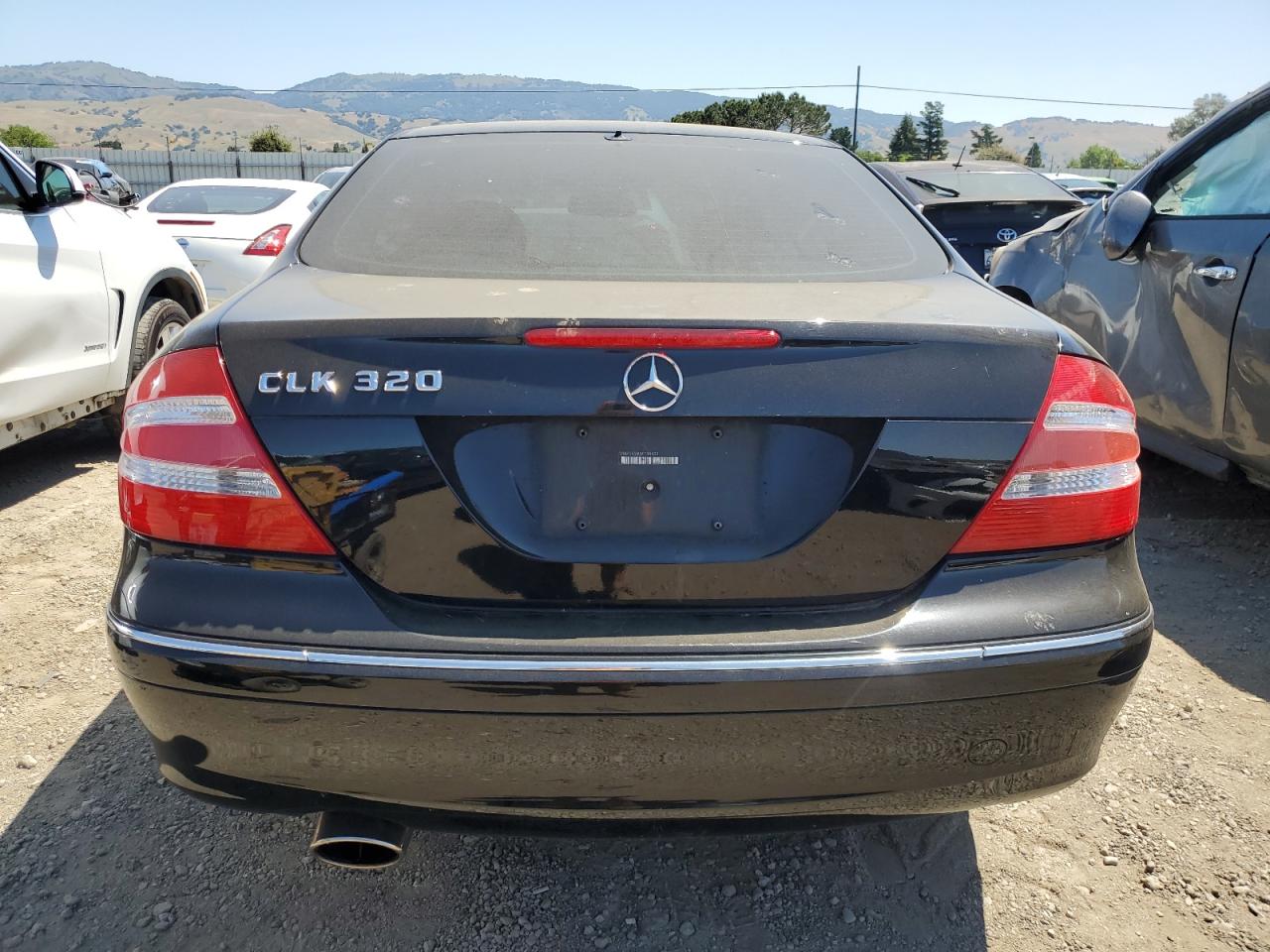 WDBTJ65J45F138433 2005 Mercedes-Benz Clk 320C