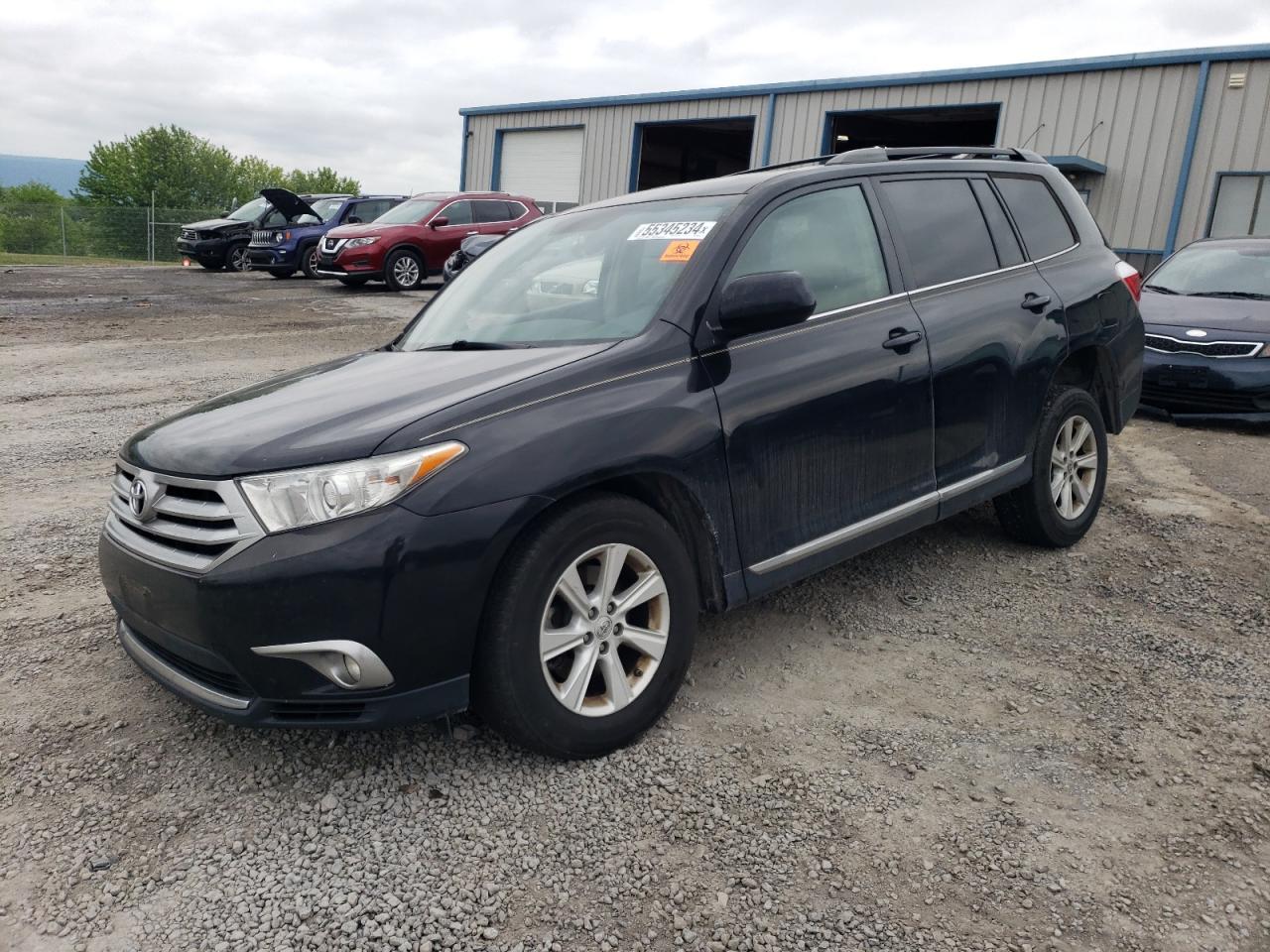 5TDBK3EH5BS086943 2011 Toyota Highlander Base