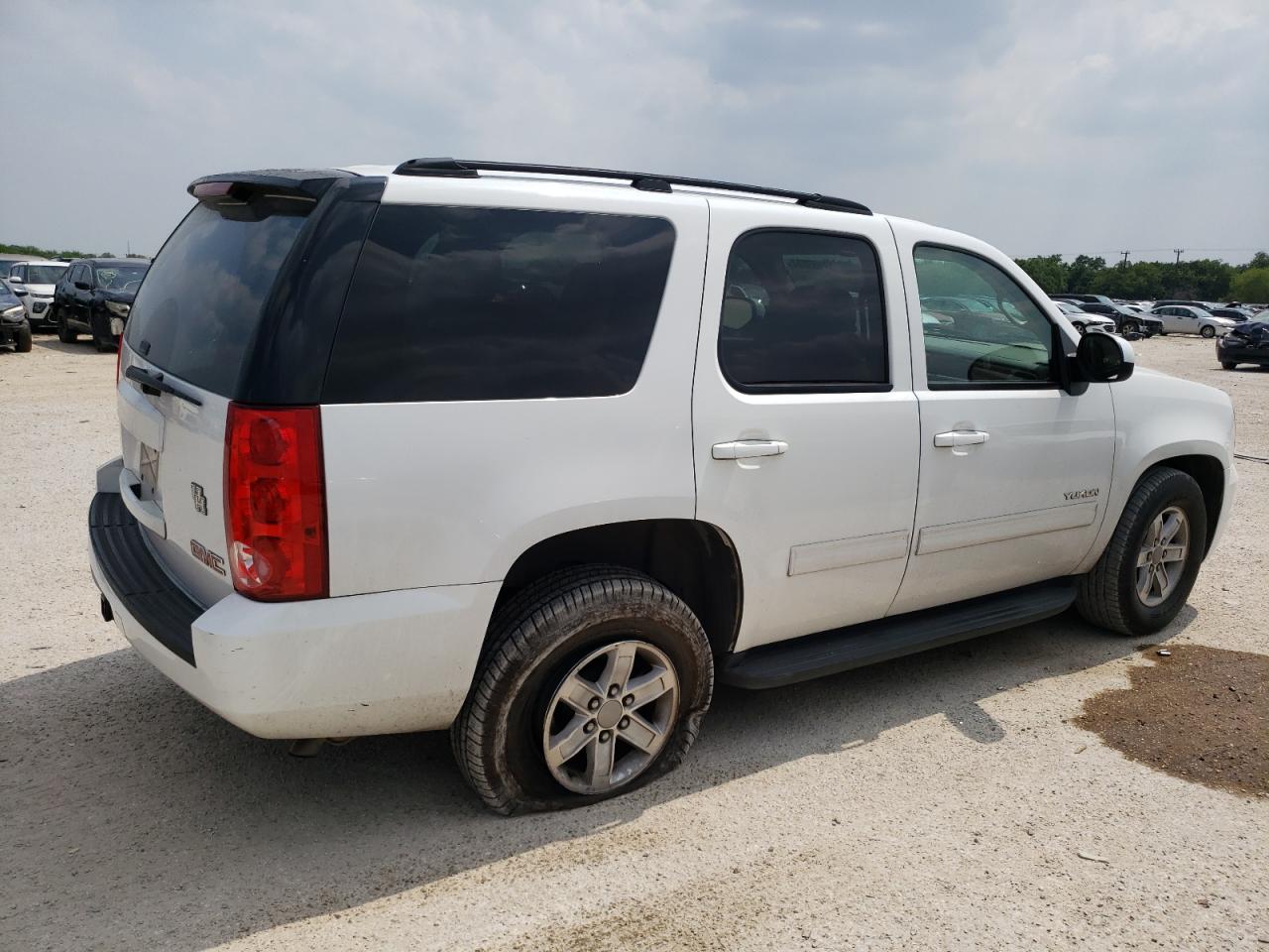 1GKS1AE03BR232826 2011 GMC Yukon Sle