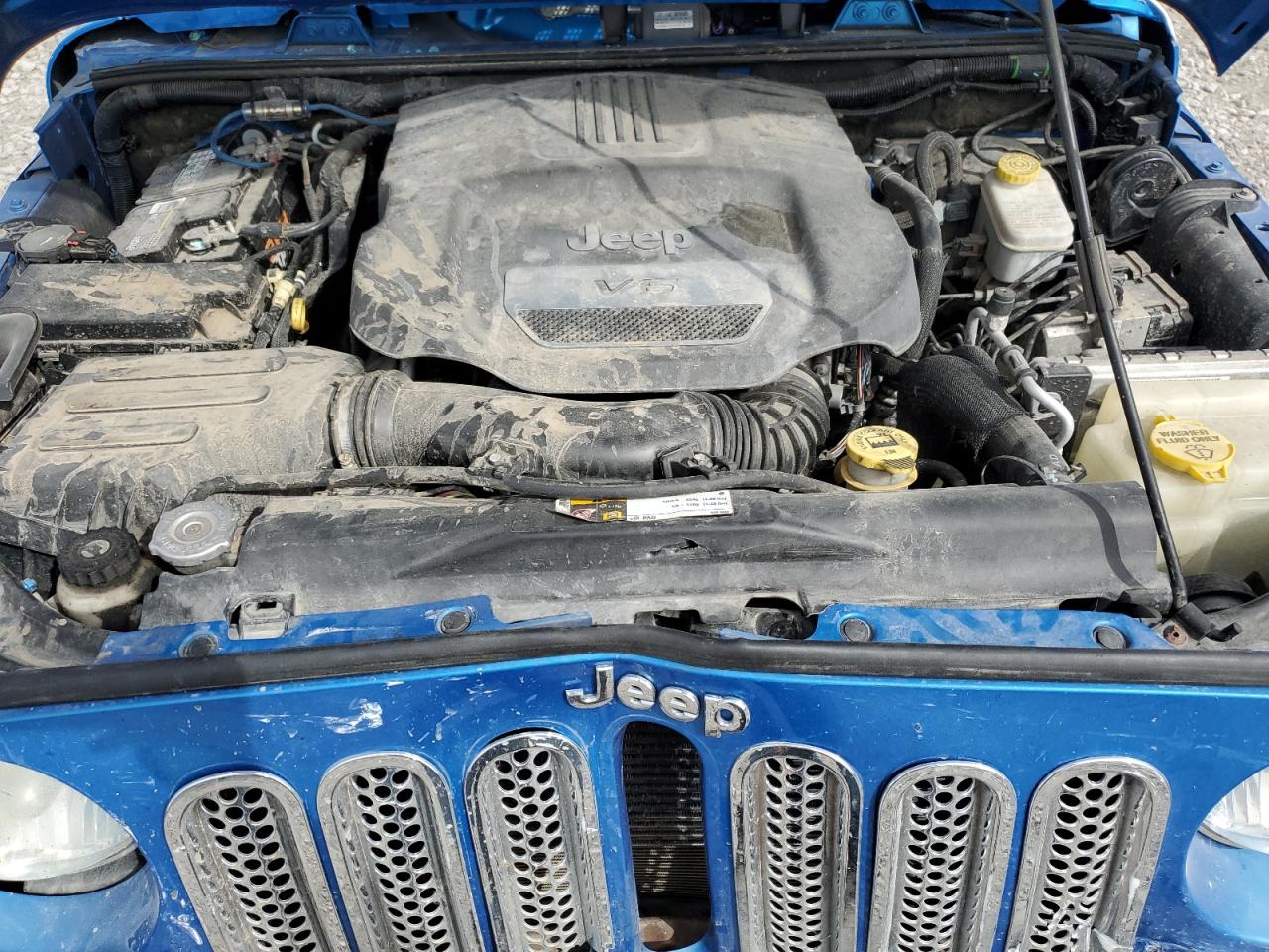 1C4BJWDG1FL518514 2015 Jeep Wrangler Unlimited Sport