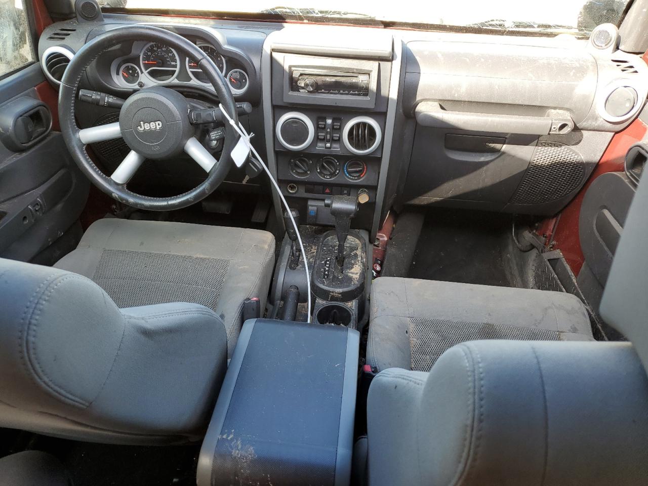 1J4GA591X8L565851 2008 Jeep Wrangler Unlimited Sahara