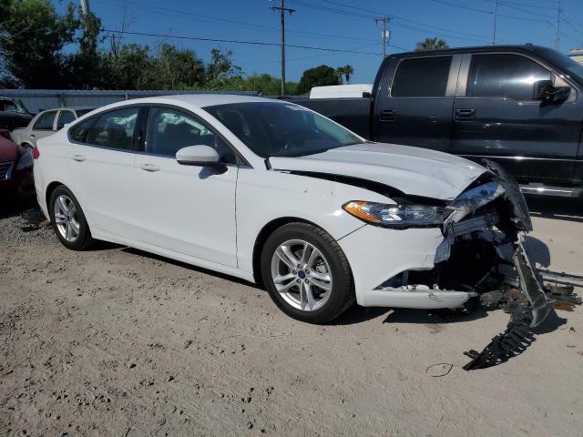 VIN 3FA6P0HD9JR157286 2018 Ford Fusion, SE no.4