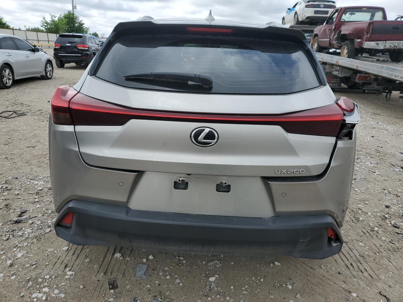 JTHY3JBH9K2016786 2019 Lexus Ux 200