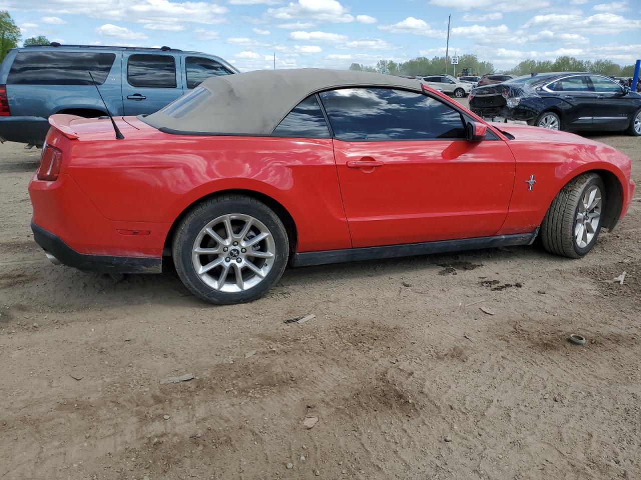 1ZVBP8EM8B5122204 2011 Ford Mustang