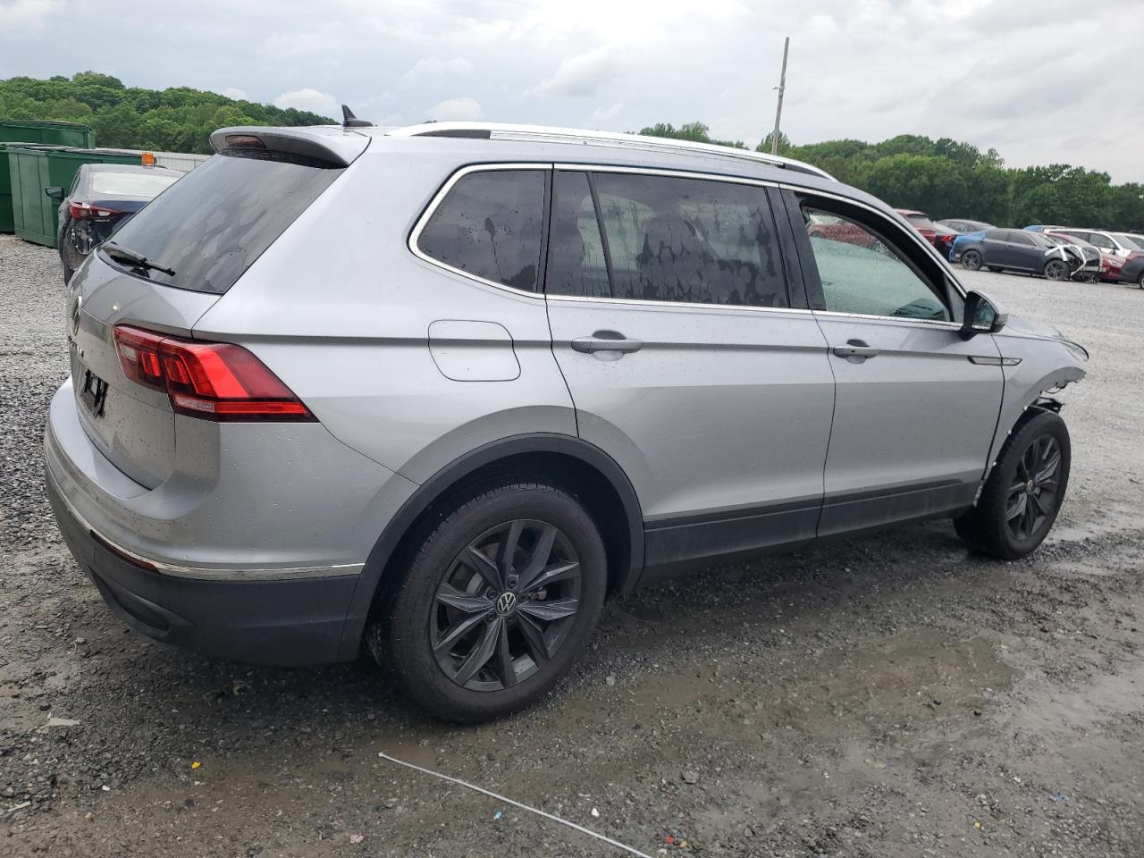 3VV3B7AX8RM049695 2024 Volkswagen Tiguan Se