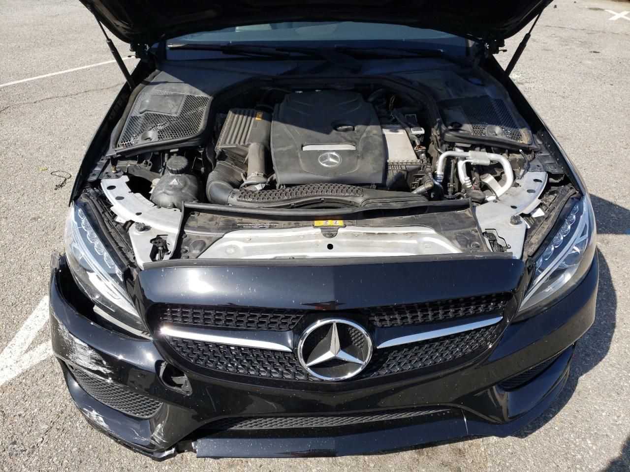 WDDWJ4JB4JF659914 2018 Mercedes-Benz C 300