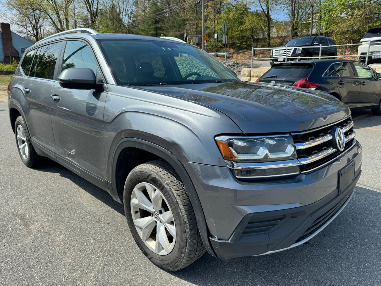 1V2HR2CA2JC515105 2018 Volkswagen Atlas