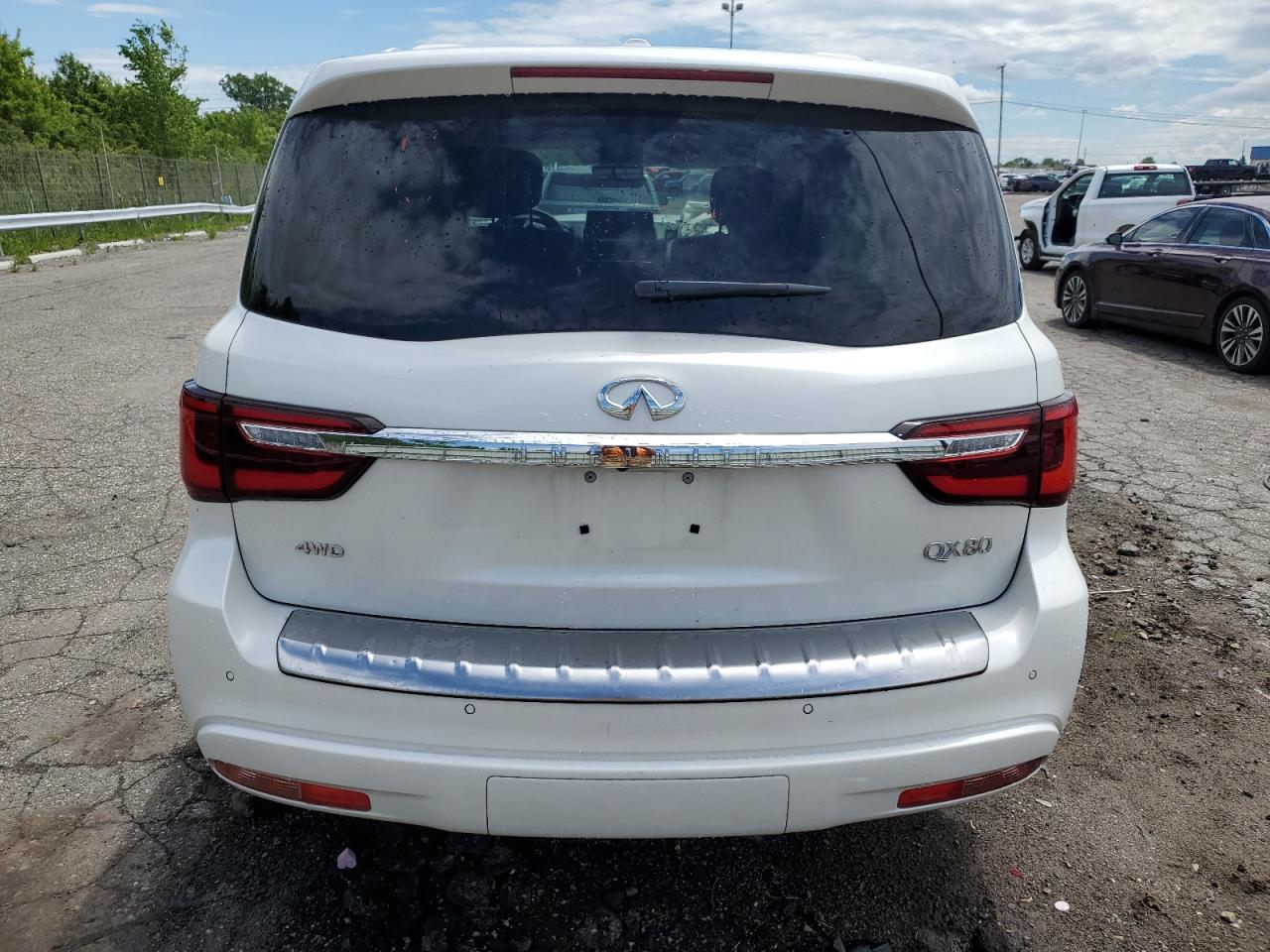 JN8AZ2AE8R9327825 2024 Infiniti Qx80 Luxe